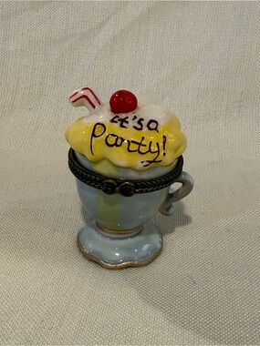 Porcelain “it’s a party” Trinket Box - Midwest of Cannon Falls